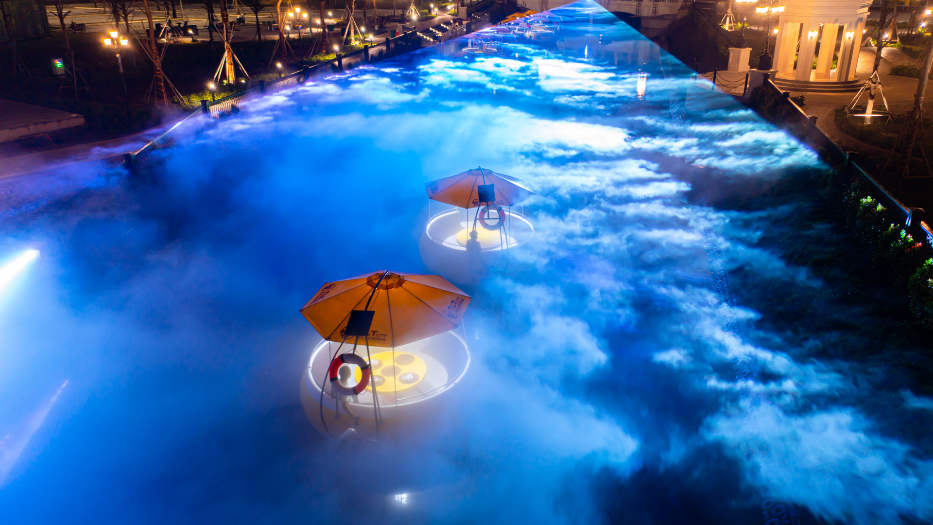 Không gian Dòng sông Ánh sáng